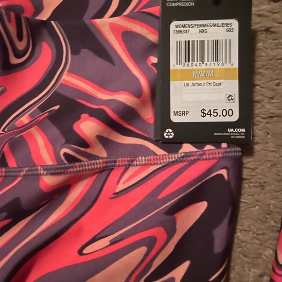 NWT Women’s Under Armour Active Set - Picture 3 of 5